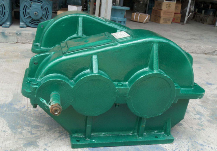 ZQ減速機(jī)_晟越機(jī)械